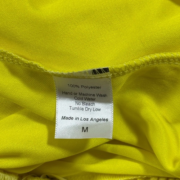 Women’s Lucy in the Sky High Waist Yellow Shorts sz medium trendy sorority - Picture 3 of 5